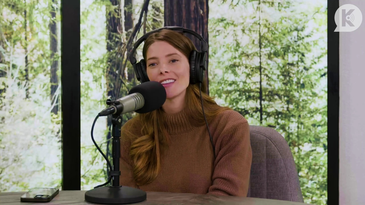 Ashley-Greene-dot-nl_TheTwilightEffectPostcast-Aflevering10MichaelSheen4475.jpg Ashley-Greene-dot-nl_TheTwilightEffectPostcast-Aflevering10MichaelSheen4475.jpg