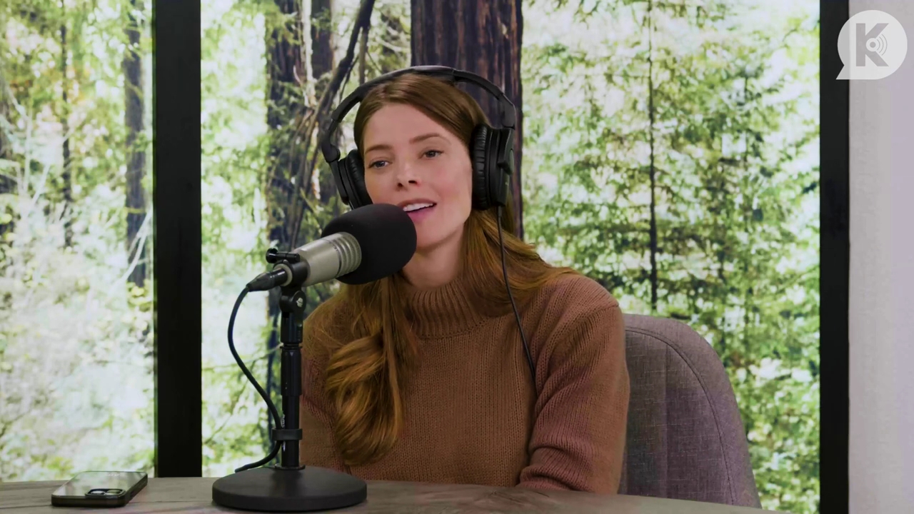 Ashley-Greene-dot-nl_TheTwilightEffectPostcast-Aflevering10MichaelSheen4479.jpg Ashley-Greene-dot-nl_TheTwilightEffectPostcast-Aflevering10MichaelSheen4479.jpg