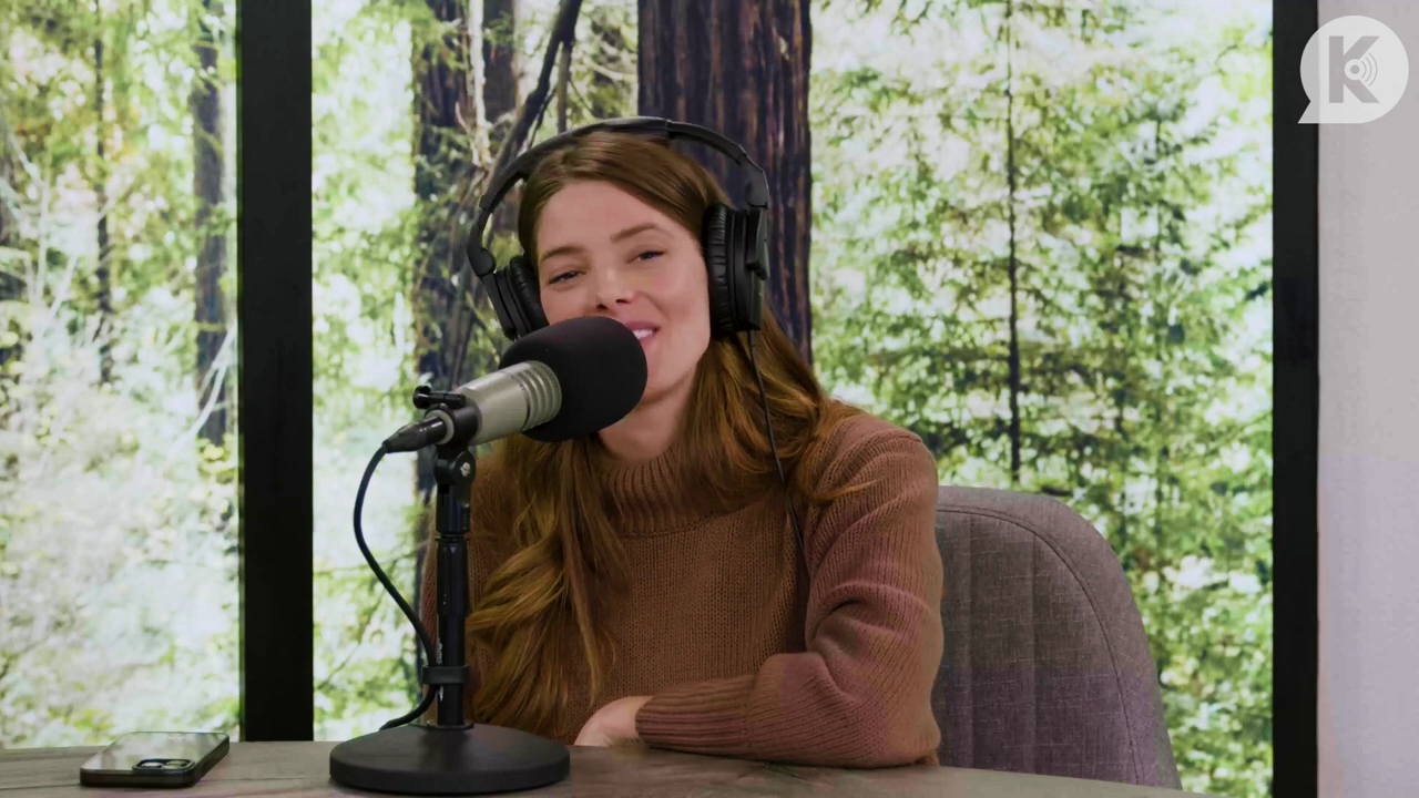 Ashley-Greene-dot-nl_TheTwilightEffectPostcast-Aflevering10MichaelSheen4772.jpg Ashley-Greene-dot-nl_TheTwilightEffectPostcast-Aflevering10MichaelSheen4772.jpg