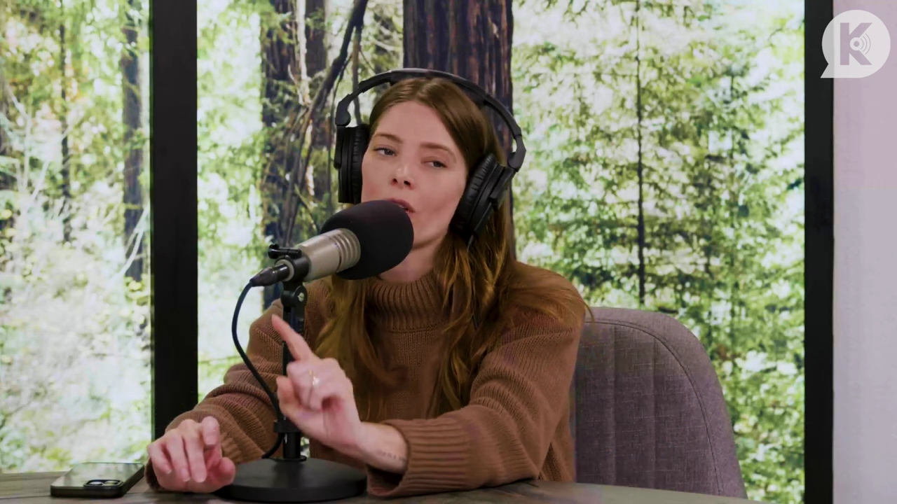 Ashley-Greene-dot-nl_TheTwilightEffectPostcast-Aflevering10MichaelSheen4911.jpg Ashley-Greene-dot-nl_TheTwilightEffectPostcast-Aflevering10MichaelSheen4911.jpg