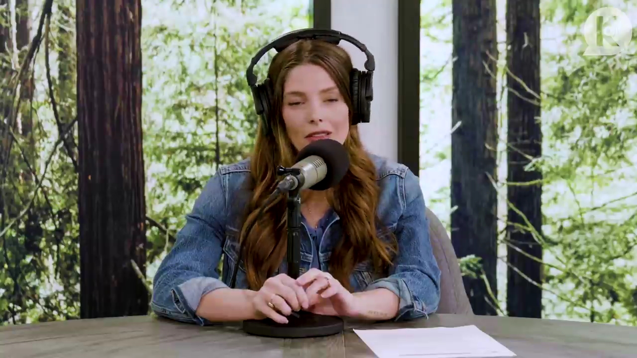 Ashley-Greene-dot-nl_TheTwilightEffect-Aflevering11BillyBurke0042.jpg Ashley-Greene-dot-nl_TheTwilightEffect-Aflevering11BillyBurke0042.jpg