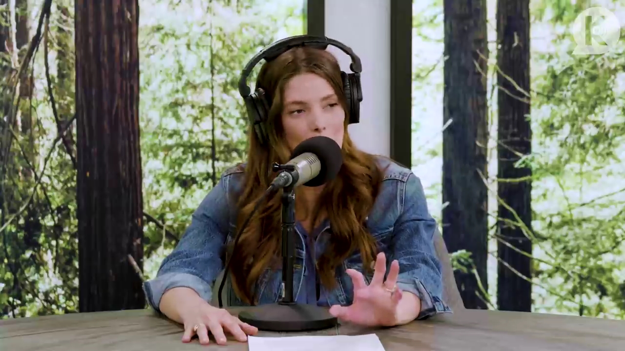 Ashley-Greene-dot-nl_TheTwilightEffect-Aflevering11BillyBurke1402.jpg