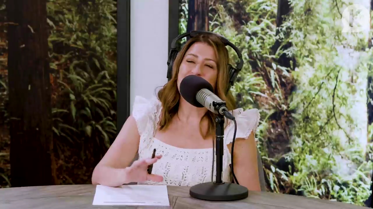 Ashley-Greene-dot-nl_TheTwilightEffect-Aflevering11BillyBurke1424.jpg