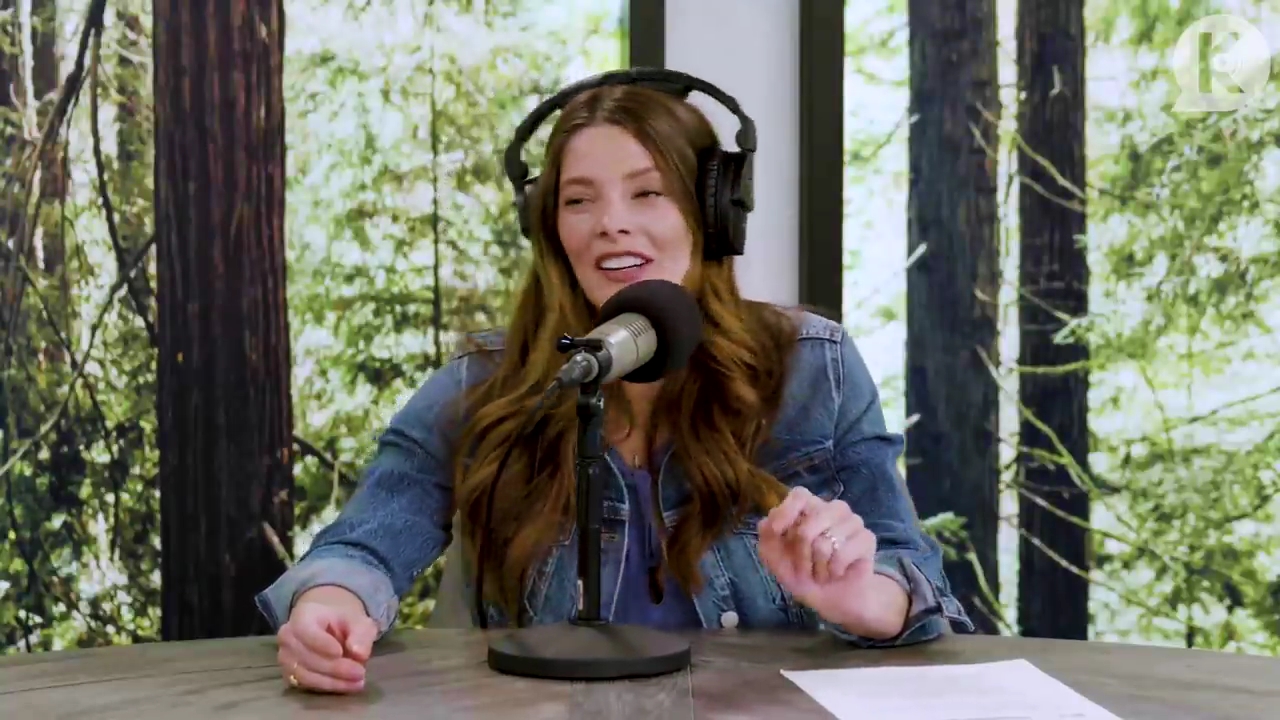 Ashley-Greene-dot-nl_TheTwilightEffect-Aflevering11BillyBurke1717.jpg Ashley-Greene-dot-nl_TheTwilightEffect-Aflevering11BillyBurke1717.jpg