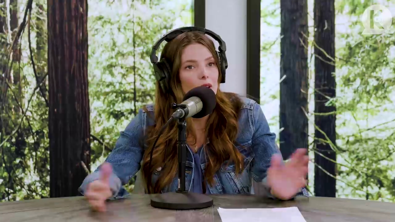 Ashley-Greene-dot-nl_TheTwilightEffect-Aflevering11BillyBurke1903.jpg Ashley-Greene-dot-nl_TheTwilightEffect-Aflevering11BillyBurke1903.jpg