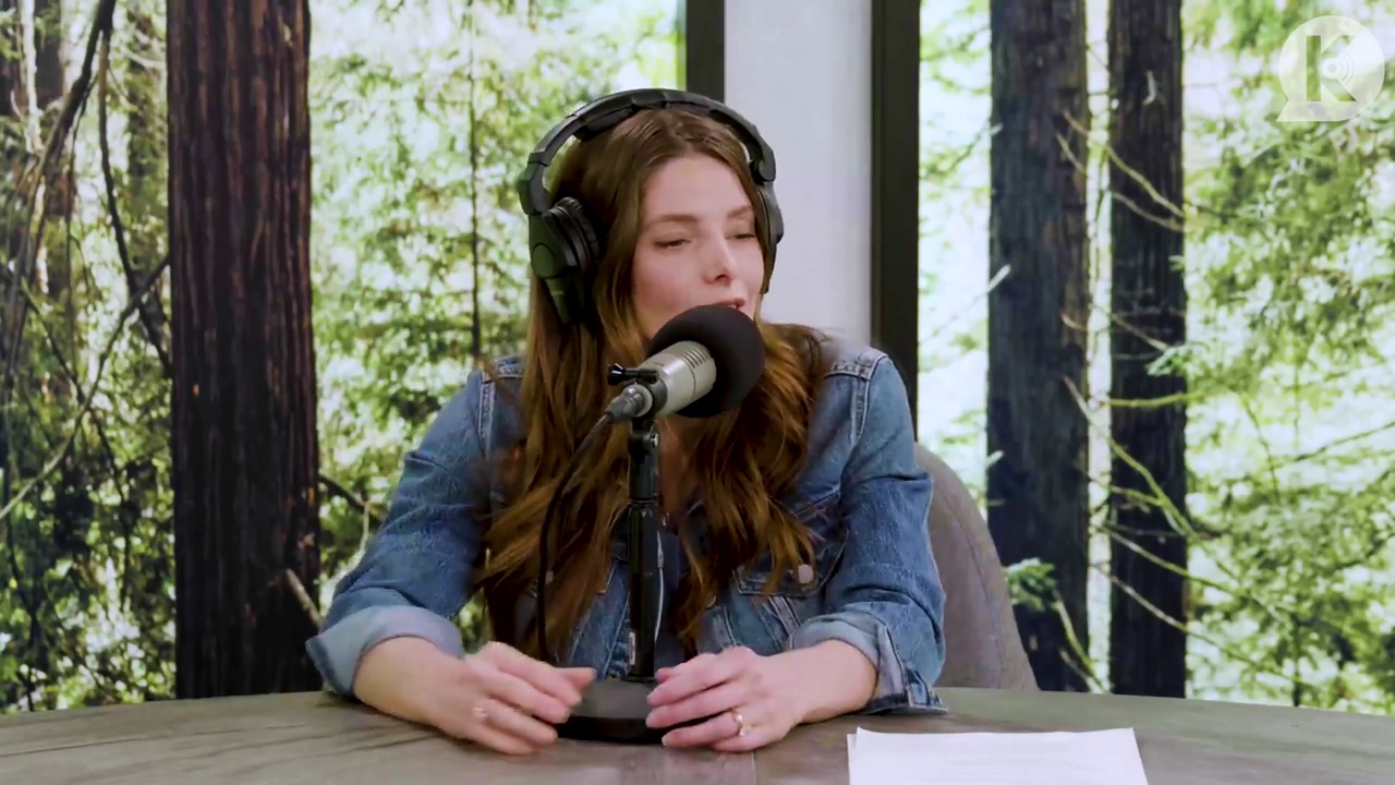 Ashley-Greene-dot-nl_TheTwilightEffect-Aflevering11BillyBurke2122.jpg Ashley-Greene-dot-nl_TheTwilightEffect-Aflevering11BillyBurke2122.jpg