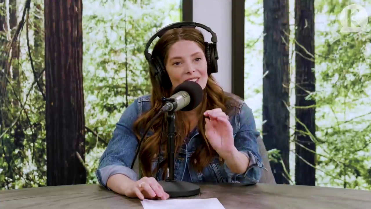 Ashley-Greene-dot-nl_TheTwilightEffect-Aflevering11BillyBurke2619.jpg Ashley-Greene-dot-nl_TheTwilightEffect-Aflevering11BillyBurke2619.jpg