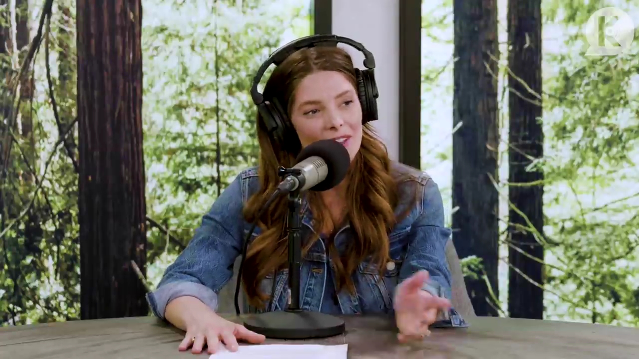 Ashley-Greene-dot-nl_TheTwilightEffect-Aflevering11BillyBurke3123.jpg Ashley-Greene-dot-nl_TheTwilightEffect-Aflevering11BillyBurke3123.jpg