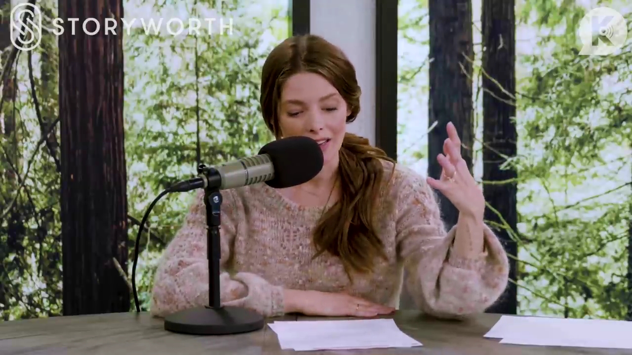Ashley-Greene-dot-nl_TheTwilightEffect-Aflevering12MichaelWelch0617.jpg