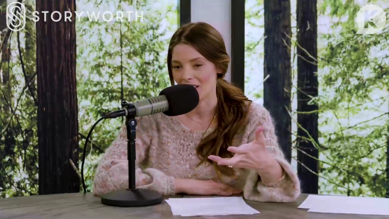 Ashley-Greene-dot-nl_TheTwilightEffect-Aflevering12MichaelWelch0622.jpg