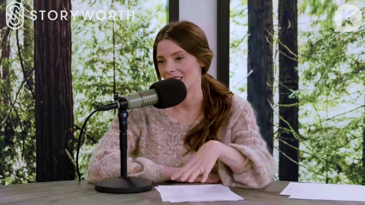 Ashley-Greene-dot-nl_TheTwilightEffect-Aflevering12MichaelWelch0626.jpg