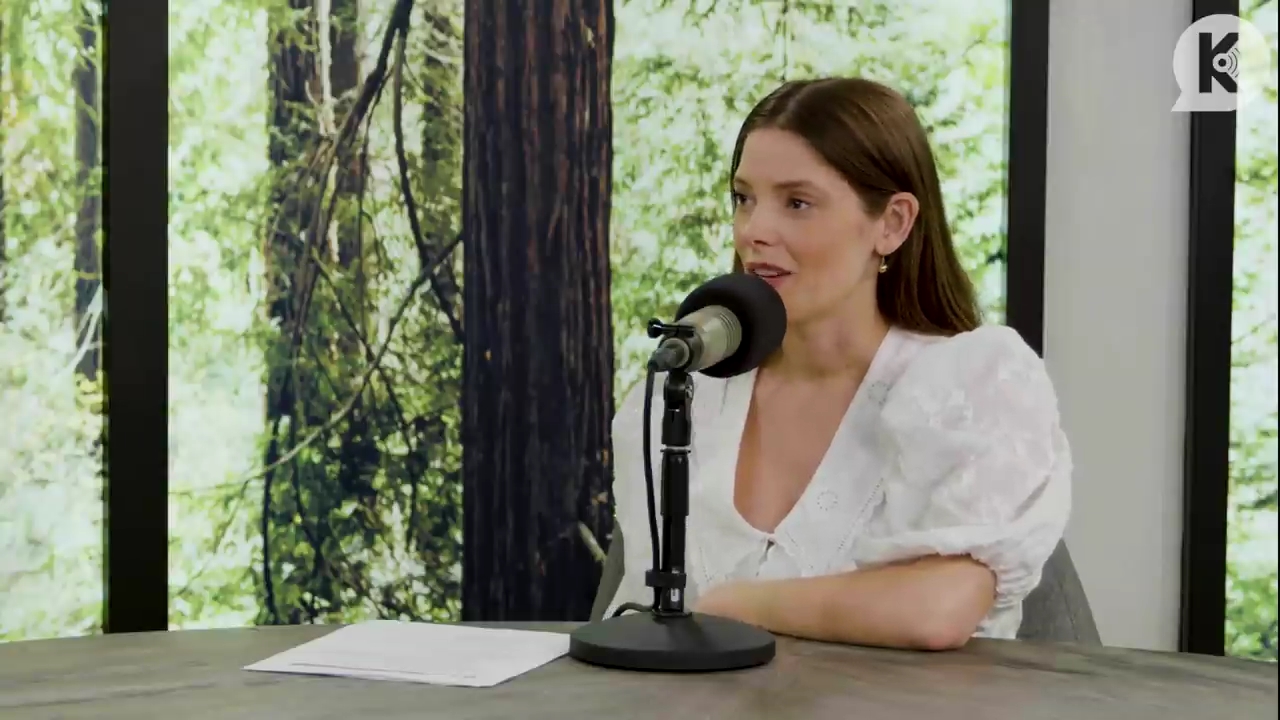 Ashley-Greene-dot-nl_TheTwilightEffect-Aflevering12MichaelWelch0810.jpg Ashley-Greene-dot-nl_TheTwilightEffect-Aflevering12MichaelWelch0810.jpg