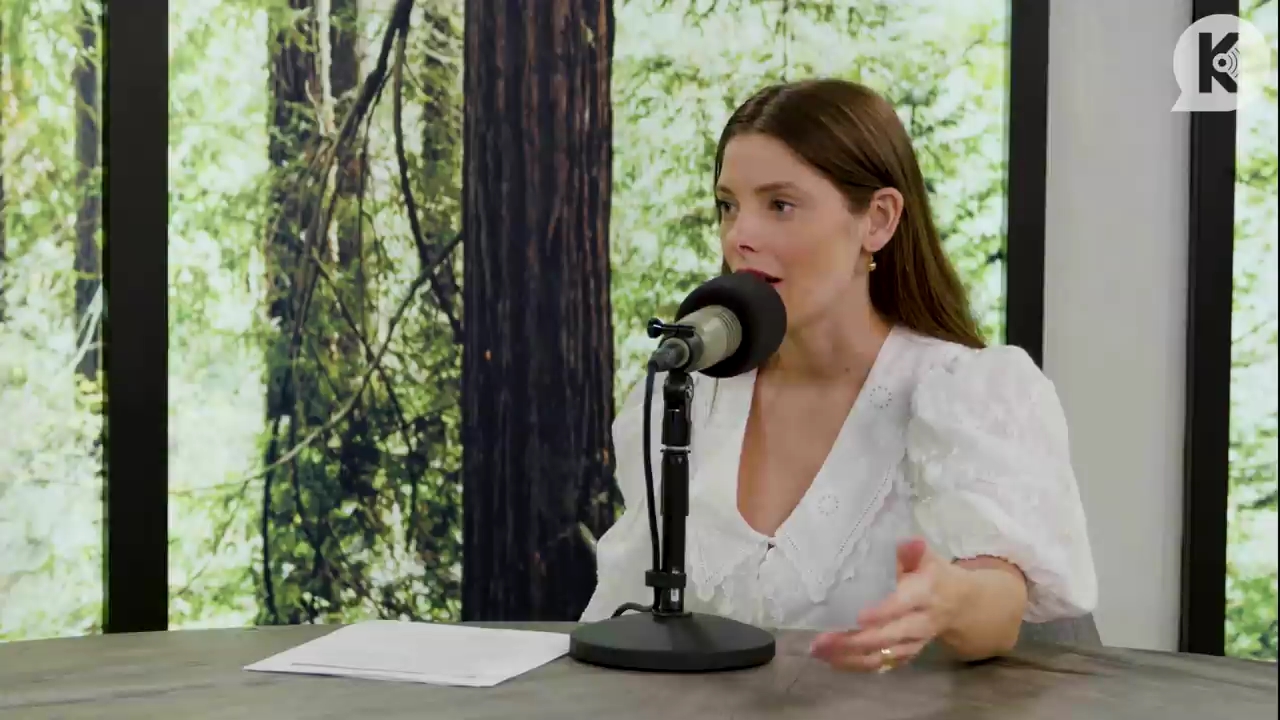 Ashley-Greene-dot-nl_TheTwilightEffect-Aflevering12MichaelWelch0820.jpg