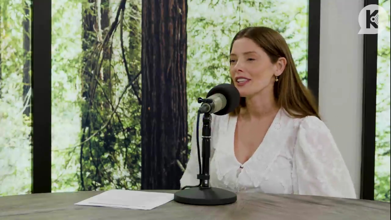 Ashley-Greene-dot-nl_TheTwilightEffect-Aflevering12MichaelWelch1026.jpg