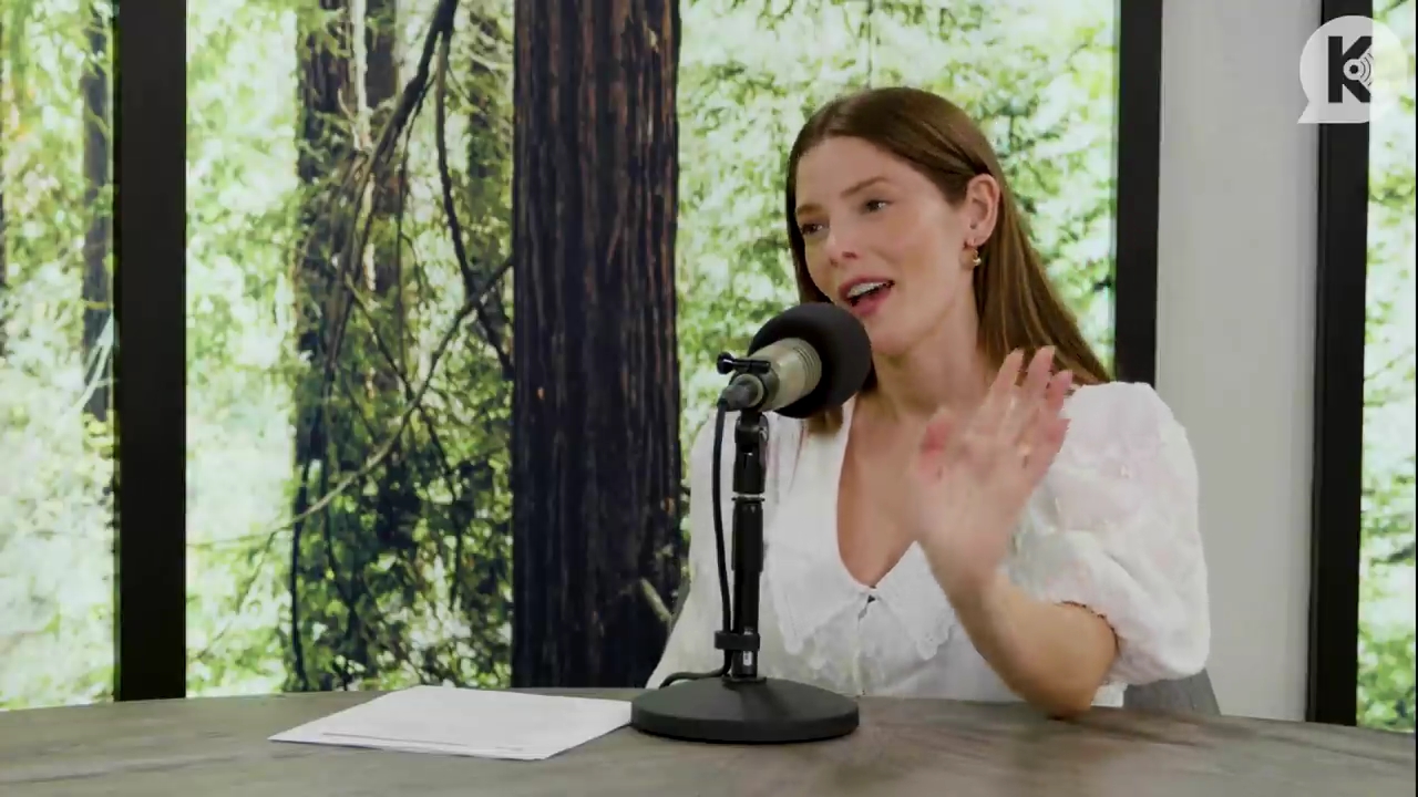 Ashley-Greene-dot-nl_TheTwilightEffect-Aflevering12MichaelWelch1047.jpg
