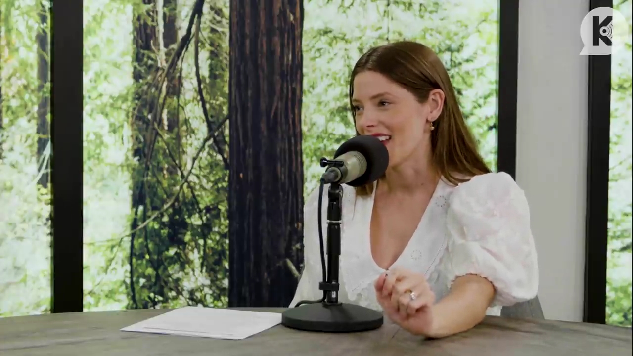 Ashley-Greene-dot-nl_TheTwilightEffect-Aflevering12MichaelWelch1049.jpg