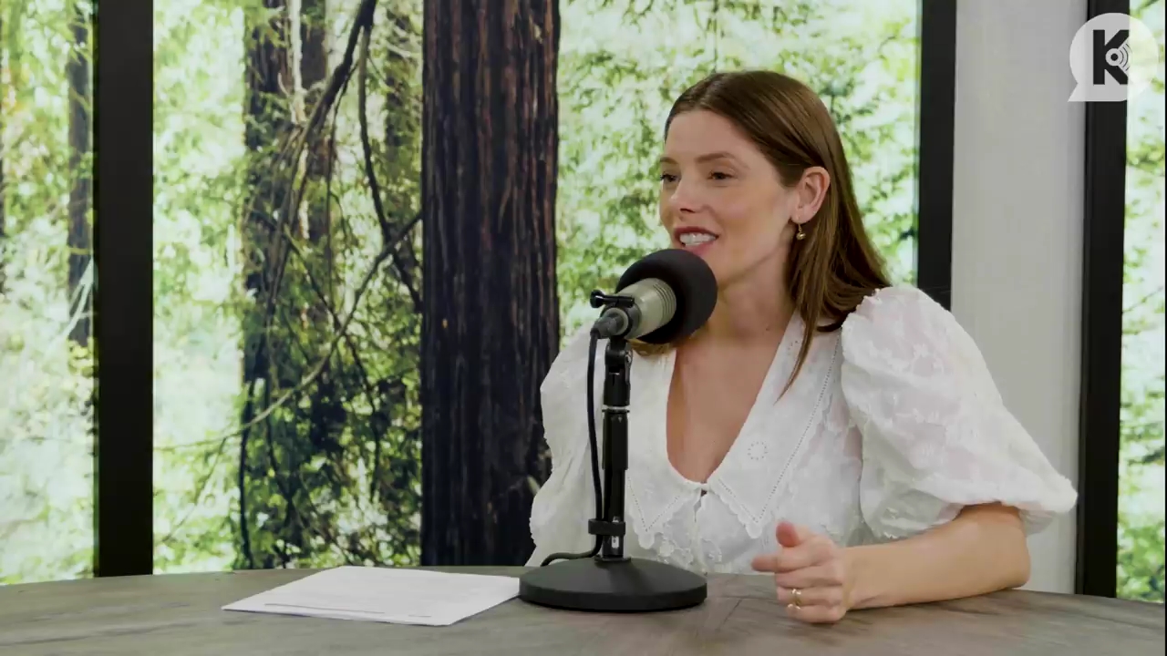 Ashley-Greene-dot-nl_TheTwilightEffect-Aflevering12MichaelWelch1252.jpg