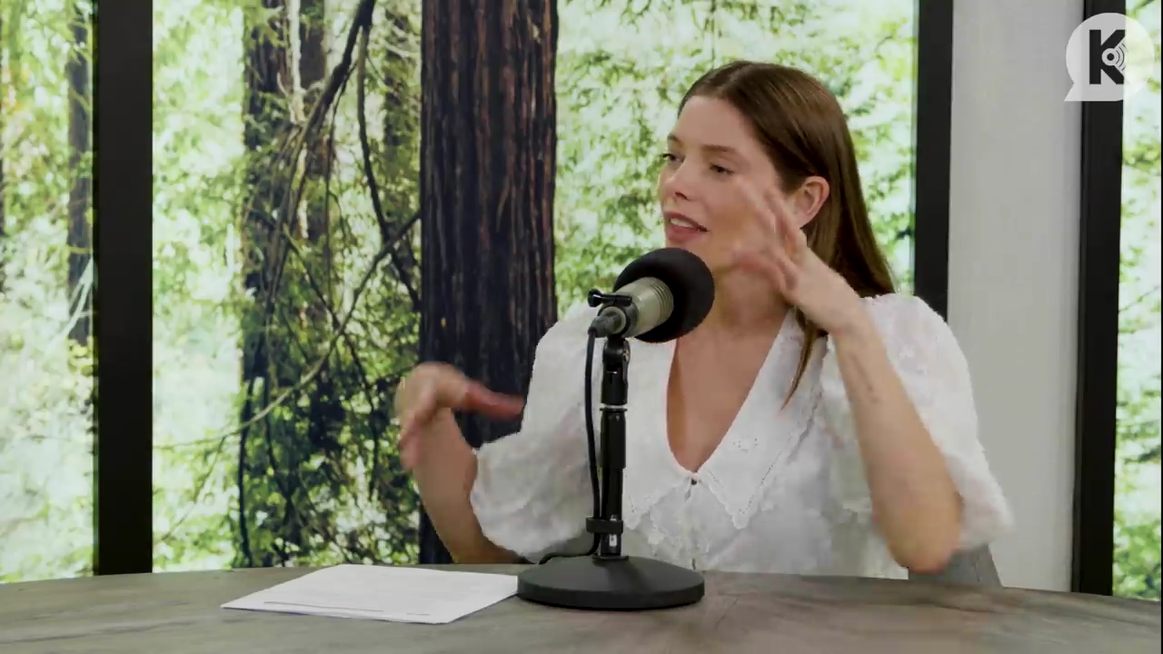 Ashley-Greene-dot-nl_TheTwilightEffect-Aflevering12MichaelWelch1255.jpg