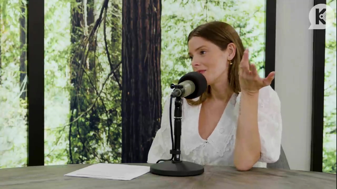 Ashley-Greene-dot-nl_TheTwilightEffect-Aflevering12MichaelWelch1400.jpg