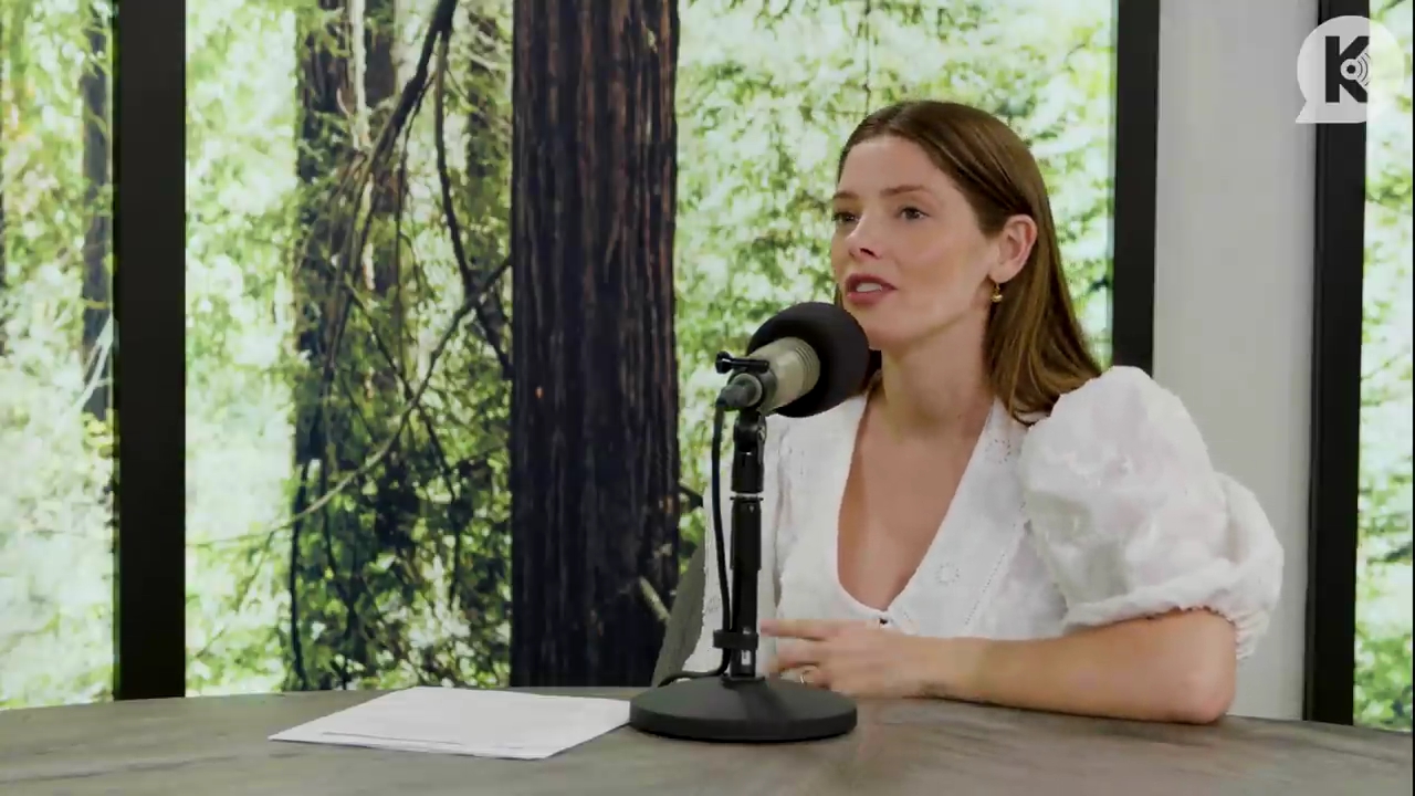 Ashley-Greene-dot-nl_TheTwilightEffect-Aflevering12MichaelWelch1512.jpg
