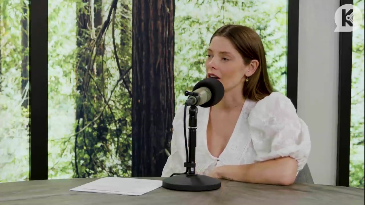 Ashley-Greene-dot-nl_TheTwilightEffect-Aflevering12MichaelWelch1567.jpg