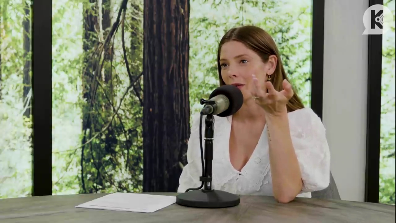Ashley-Greene-dot-nl_TheTwilightEffect-Aflevering12MichaelWelch1708.jpg