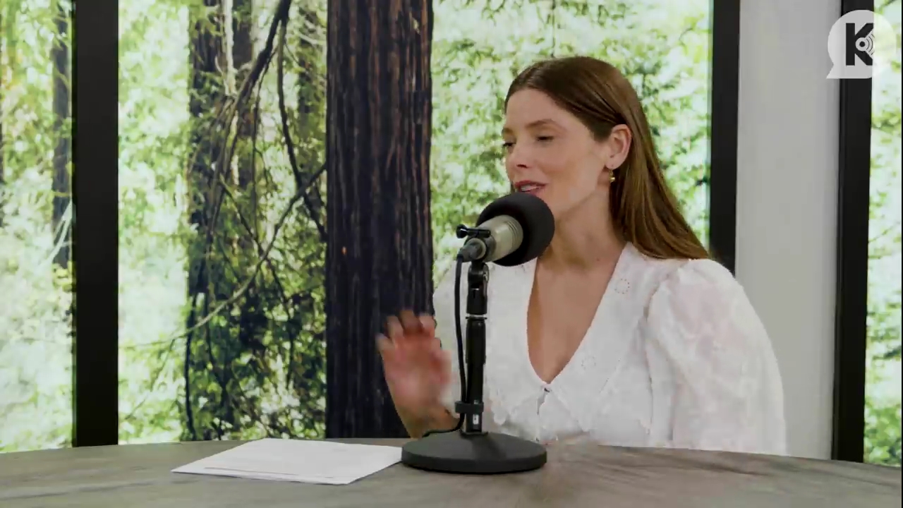 Ashley-Greene-dot-nl_TheTwilightEffect-Aflevering12MichaelWelch1728.jpg