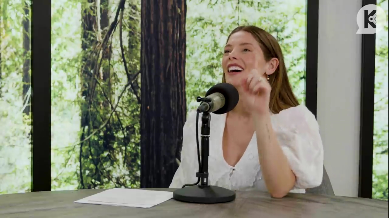 Ashley-Greene-dot-nl_TheTwilightEffect-Aflevering12MichaelWelch1732.jpg
