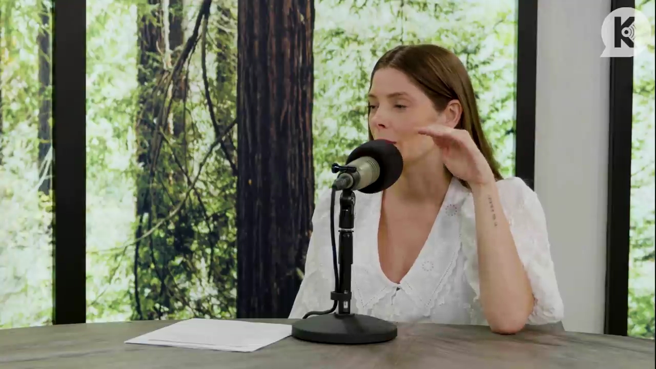 Ashley-Greene-dot-nl_TheTwilightEffect-Aflevering12MichaelWelch1816.jpg