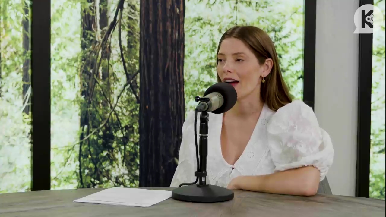 Ashley-Greene-dot-nl_TheTwilightEffect-Aflevering12MichaelWelch1825.jpg