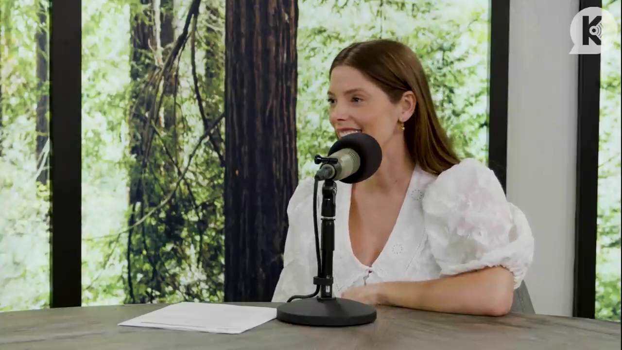 Ashley-Greene-dot-nl_TheTwilightEffect-Aflevering12MichaelWelch1826.jpg