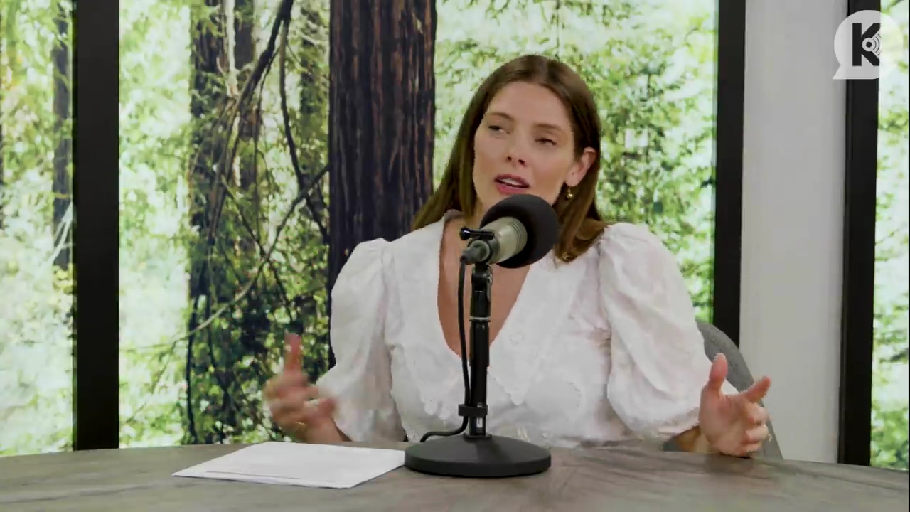 Ashley-Greene-dot-nl_TheTwilightEffect-Aflevering12MichaelWelch1980.jpg Ashley-Greene-dot-nl_TheTwilightEffect-Aflevering12MichaelWelch1980.jpg