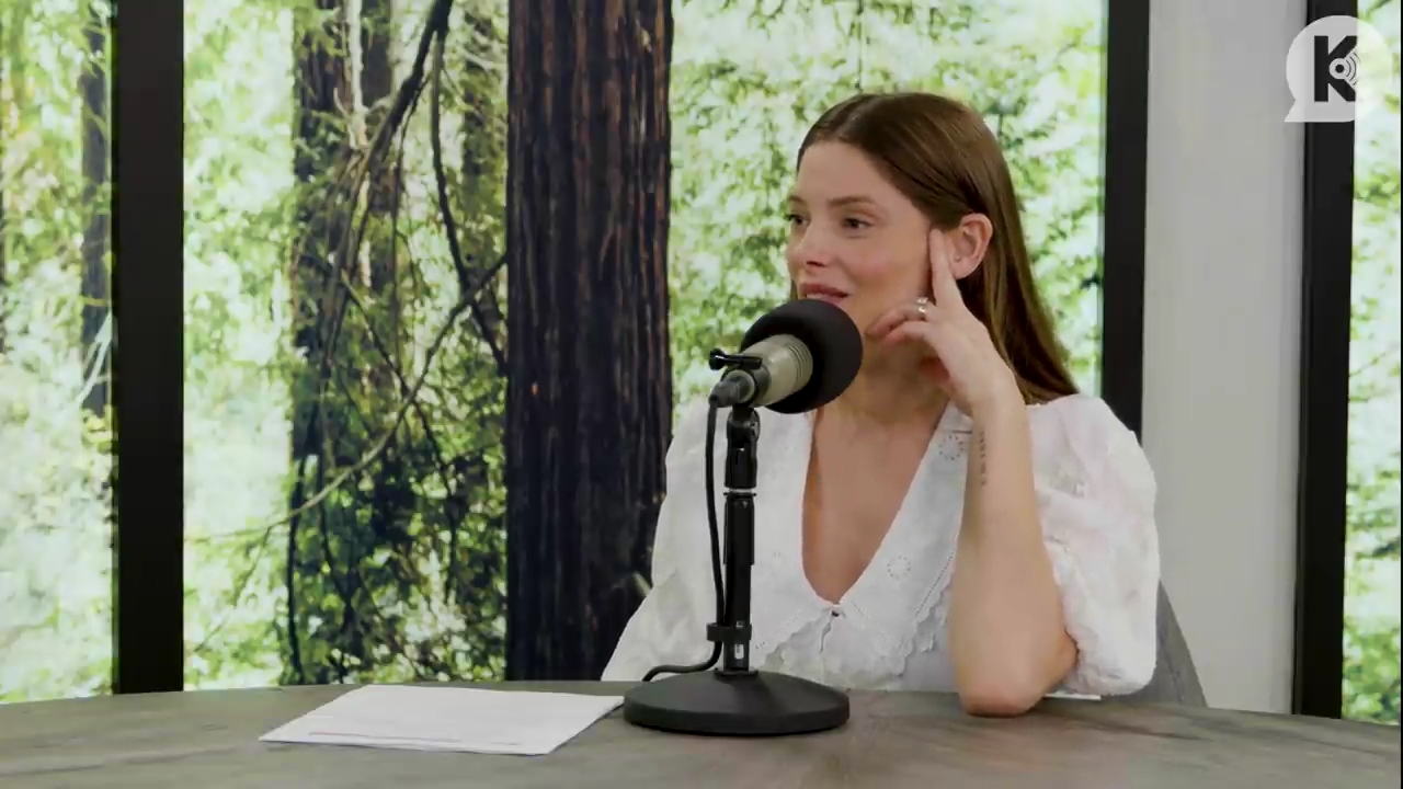 Ashley-Greene-dot-nl_TheTwilightEffect-Aflevering12MichaelWelch2501.jpg