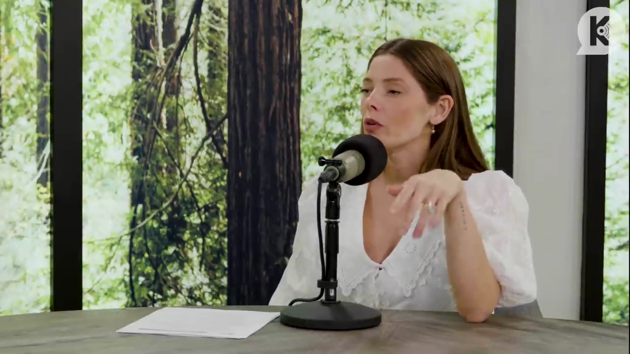 Ashley-Greene-dot-nl_TheTwilightEffect-Aflevering12MichaelWelch2622.jpg Ashley-Greene-dot-nl_TheTwilightEffect-Aflevering12MichaelWelch2622.jpg