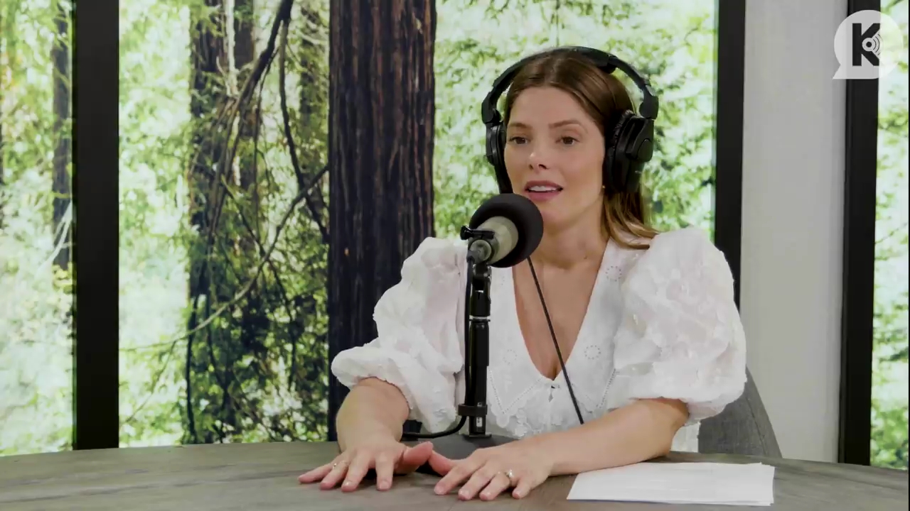 Ashley-Greene-dot-nl_TheTwilightEffect-Aflevering12MichaelWelch3562.jpg