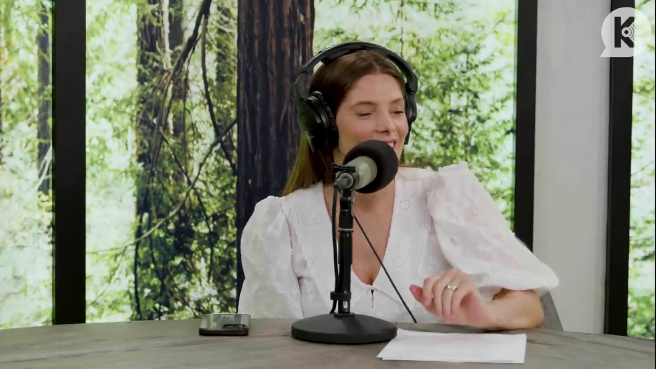 Ashley-Greene-dot-nl_TheTwilightEffect-Aflevering12MichaelWelch4000.jpg Ashley-Greene-dot-nl_TheTwilightEffect-Aflevering12MichaelWelch4000.jpg