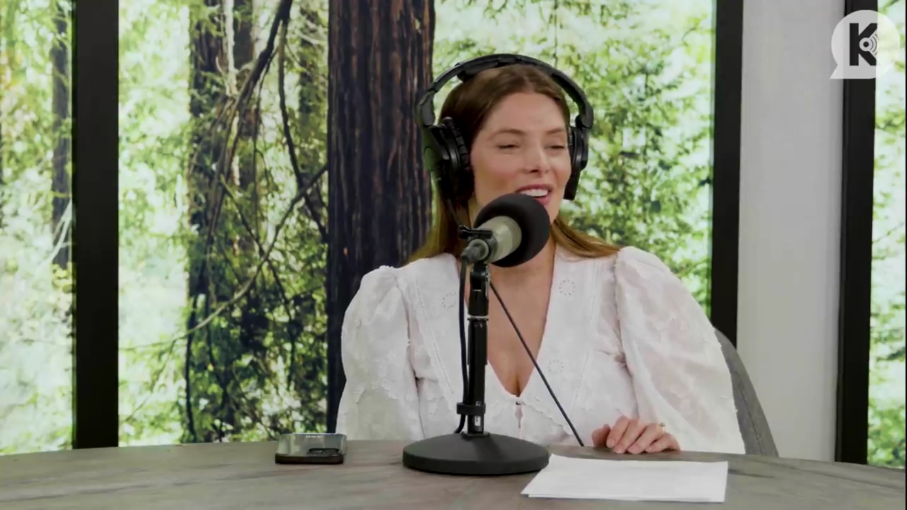 Ashley-Greene-dot-nl_TheTwilightEffect-Aflevering12MichaelWelch4138.jpg Ashley-Greene-dot-nl_TheTwilightEffect-Aflevering12MichaelWelch4138.jpg