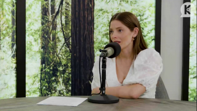 Ashley-Greene-dot-nl_TheTwilightEffect-Aflevering12MichaelWelch3122.jpg