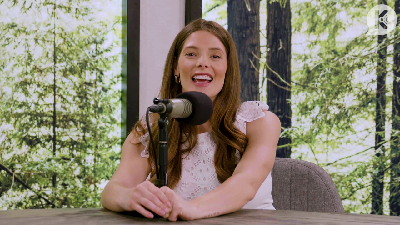 Ashley-Greene-dot-nl_TheTwilightEffect-Aflevering13EclipseRewatchPart1of3-0020.jpg Ashley-Greene-dot-nl_TheTwilightEffect-Aflevering13EclipseRewatchPart1of3-0020.jpg