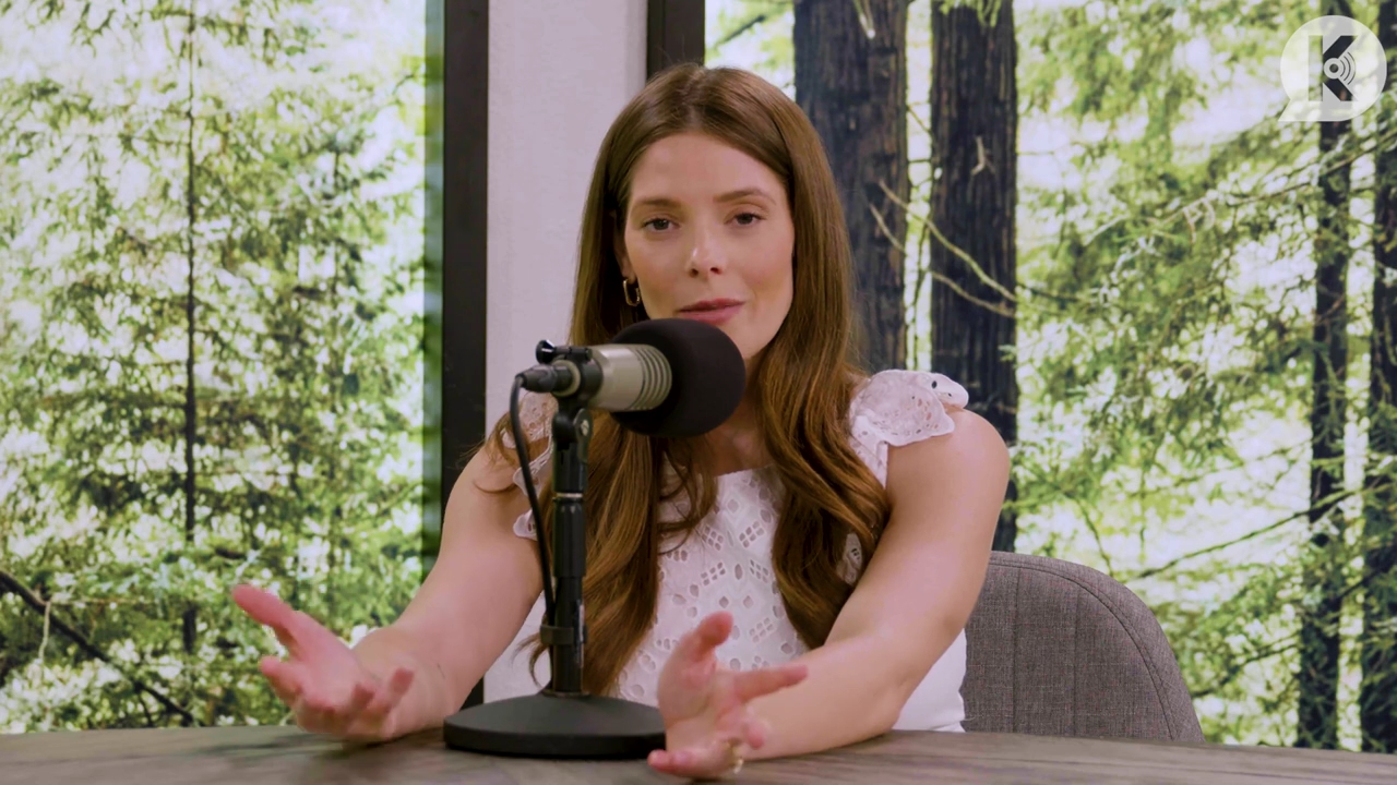 Ashley-Greene-dot-nl_TheTwilightEffect-Aflevering13EclipseRewatchPart1of3-0040.jpg Ashley-Greene-dot-nl_TheTwilightEffect-Aflevering13EclipseRewatchPart1of3-0040.jpg