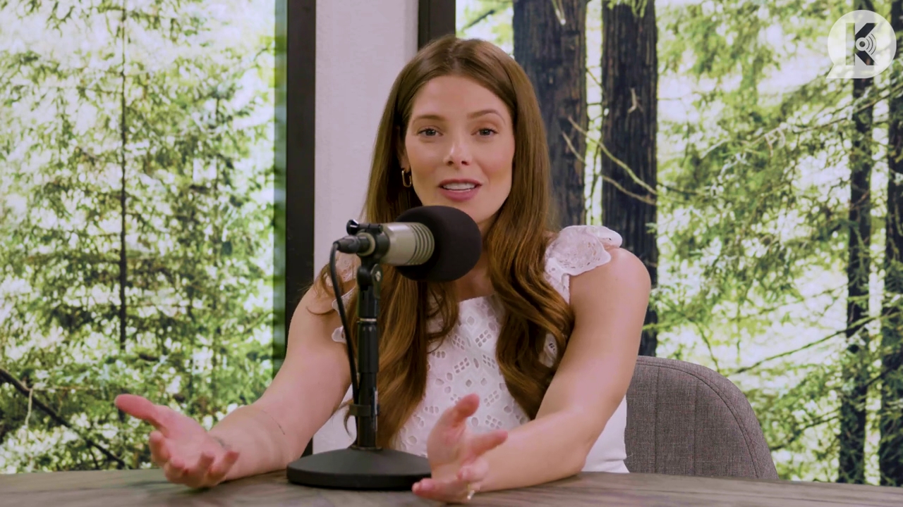 Ashley-Greene-dot-nl_TheTwilightEffect-Aflevering13EclipseRewatchPart1of3-0044.jpg
