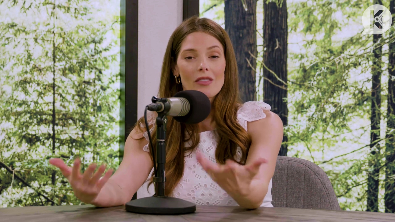 Ashley-Greene-dot-nl_TheTwilightEffect-Aflevering13EclipseRewatchPart1of3-0045.jpg Ashley-Greene-dot-nl_TheTwilightEffect-Aflevering13EclipseRewatchPart1of3-0045.jpg