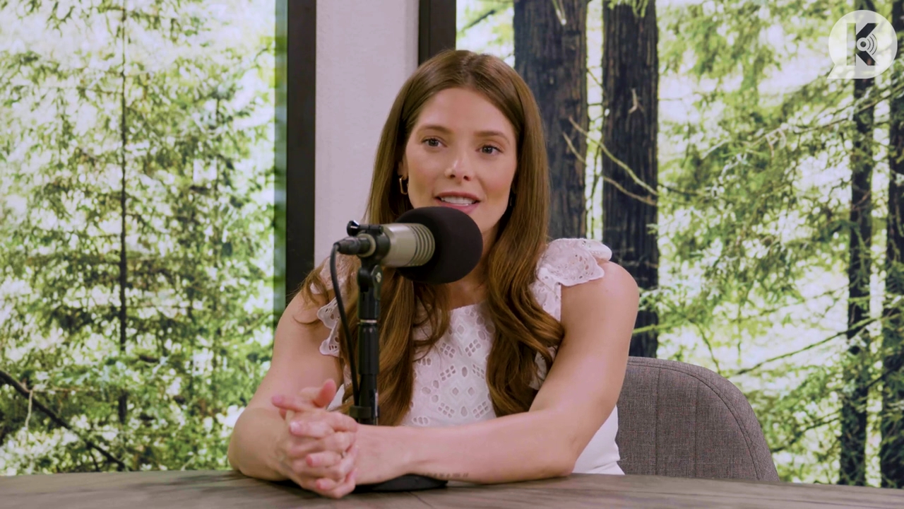 Ashley-Greene-dot-nl_TheTwilightEffect-Aflevering13EclipseRewatchPart1of3-0055.jpg