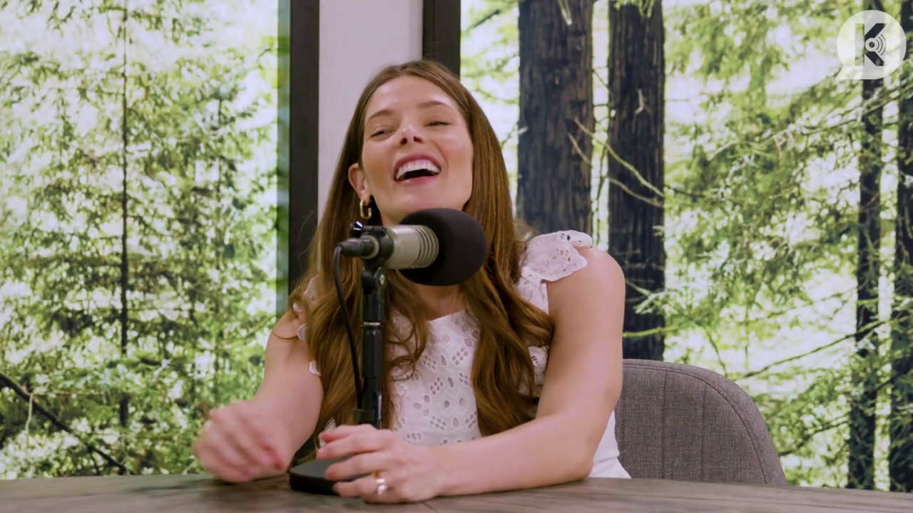 Ashley-Greene-dot-nl_TheTwilightEffect-Aflevering13EclipseRewatchPart1of3-0085.jpg Ashley-Greene-dot-nl_TheTwilightEffect-Aflevering13EclipseRewatchPart1of3-0085.jpg