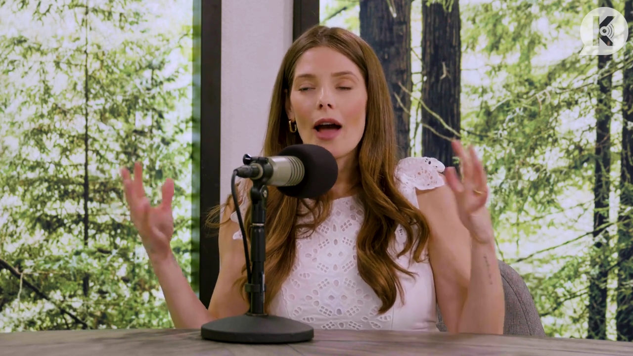 Ashley-Greene-dot-nl_TheTwilightEffect-Aflevering13EclipseRewatchPart1of3-0136.jpg