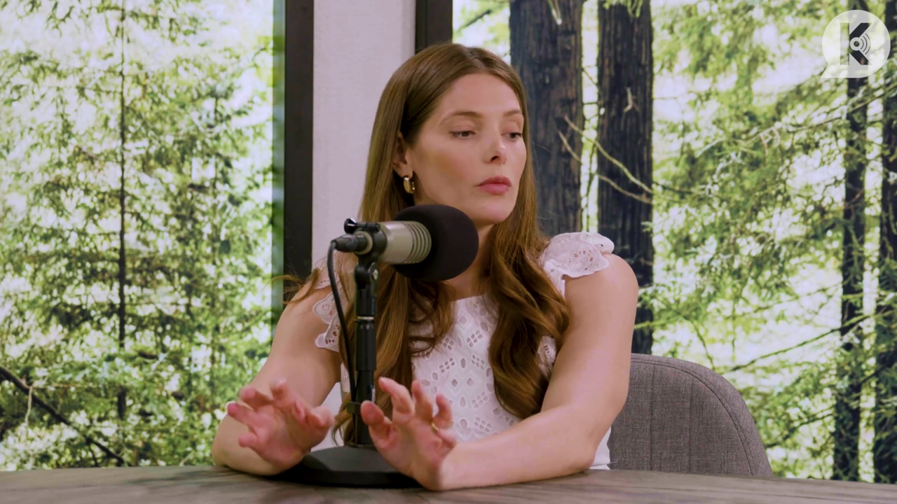 Ashley-Greene-dot-nl_TheTwilightEffect-Aflevering13EclipseRewatchPart1of3-0203.jpg Ashley-Greene-dot-nl_TheTwilightEffect-Aflevering13EclipseRewatchPart1of3-0203.jpg