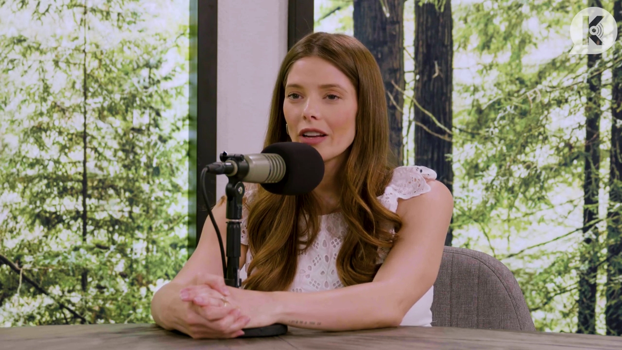 Ashley-Greene-dot-nl_TheTwilightEffect-Aflevering13EclipseRewatchPart1of3-0241.jpg Ashley-Greene-dot-nl_TheTwilightEffect-Aflevering13EclipseRewatchPart1of3-0241.jpg