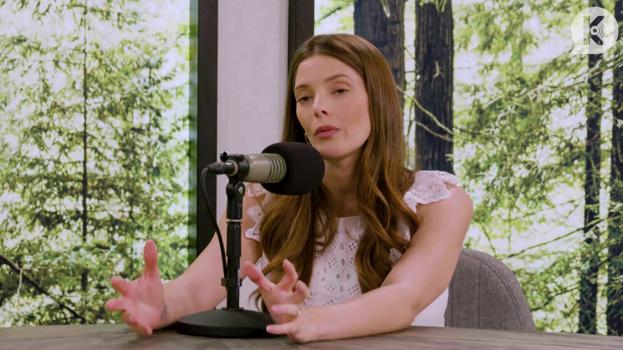 Ashley-Greene-dot-nl_TheTwilightEffect-Aflevering13EclipseRewatchPart1of3-0265.jpg Ashley-Greene-dot-nl_TheTwilightEffect-Aflevering13EclipseRewatchPart1of3-0265.jpg