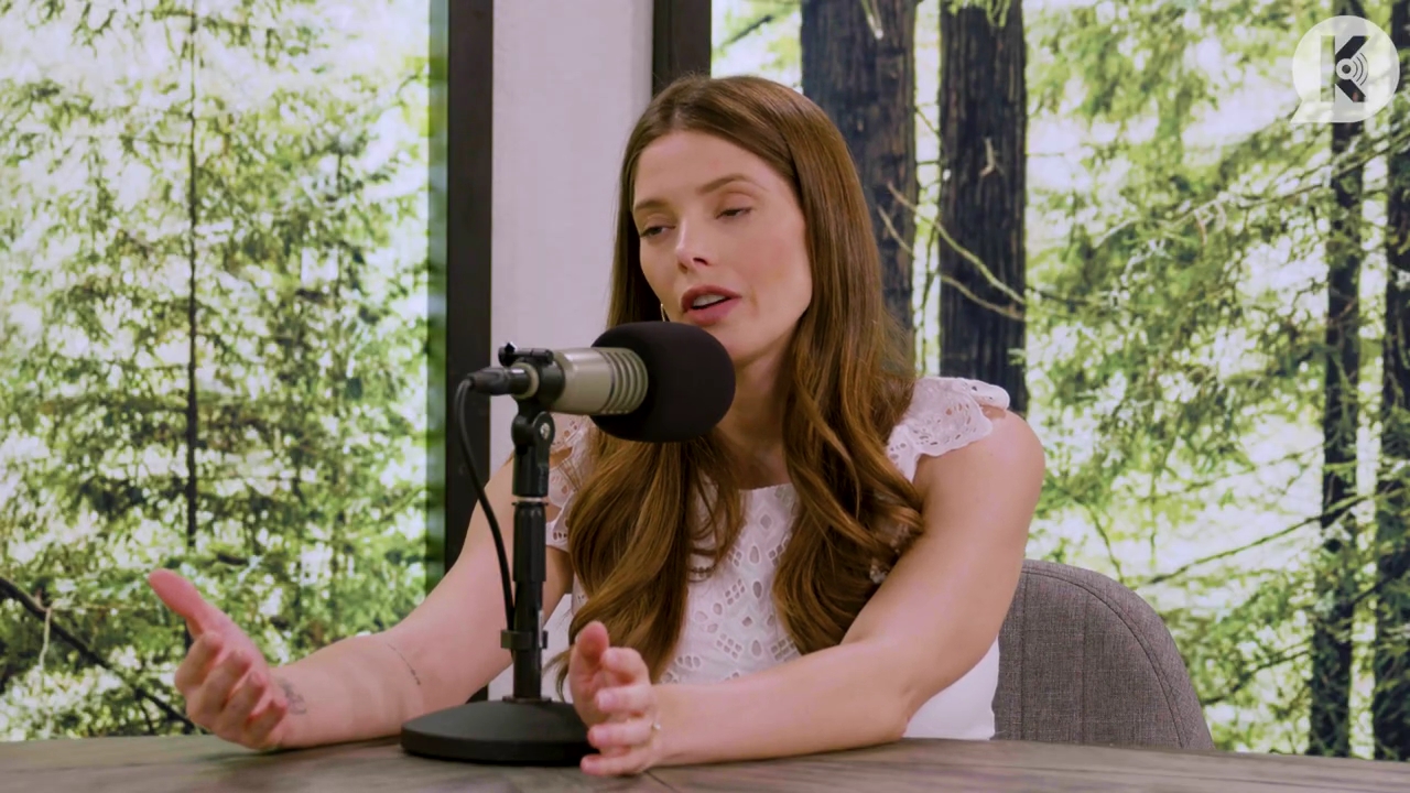 Ashley-Greene-dot-nl_TheTwilightEffect-Aflevering13EclipseRewatchPart1of3-0319.jpg
