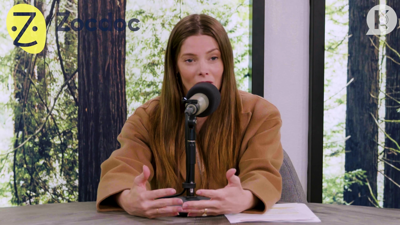 Ashley-Greene-dot-nl_TheTwilightEffect-Aflevering13EclipseRewatchPart1of3-0487.jpg Ashley-Greene-dot-nl_TheTwilightEffect-Aflevering13EclipseRewatchPart1of3-0487.jpg